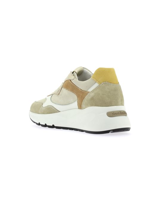 sneakers da donna in camoscio beige NERO GIARDINI | E306410D410